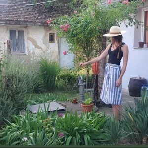 Meet your Posher, Brit